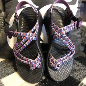 Chacos women’s 8 ZX/2 Classic Purple- like new!